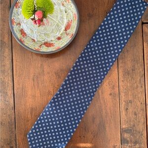 Brooks Brothers Silk Tie - Navy and White Patterned